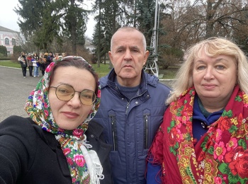 До Дня української хустки