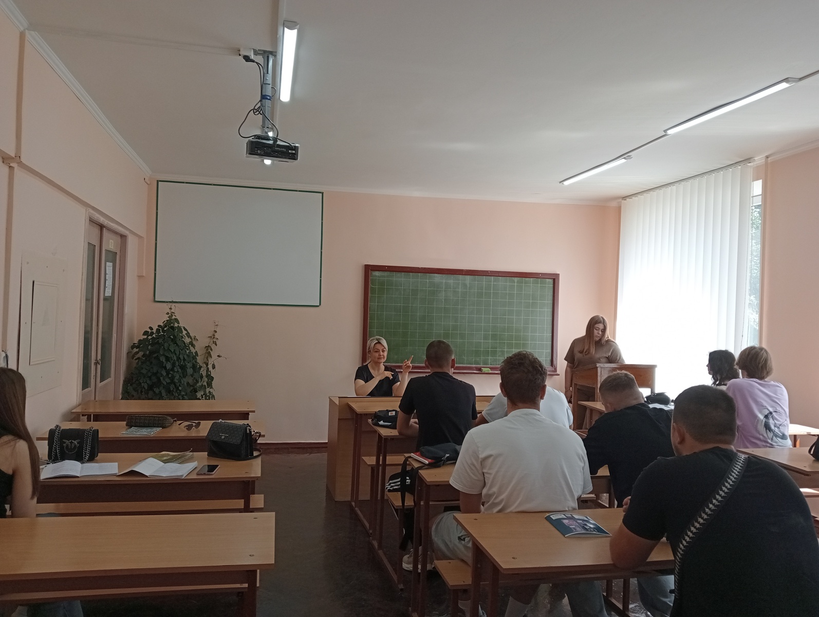 Інформаційний семінар: « Актуальні шляхи запобігання правопорушень серед неповнолітніх»